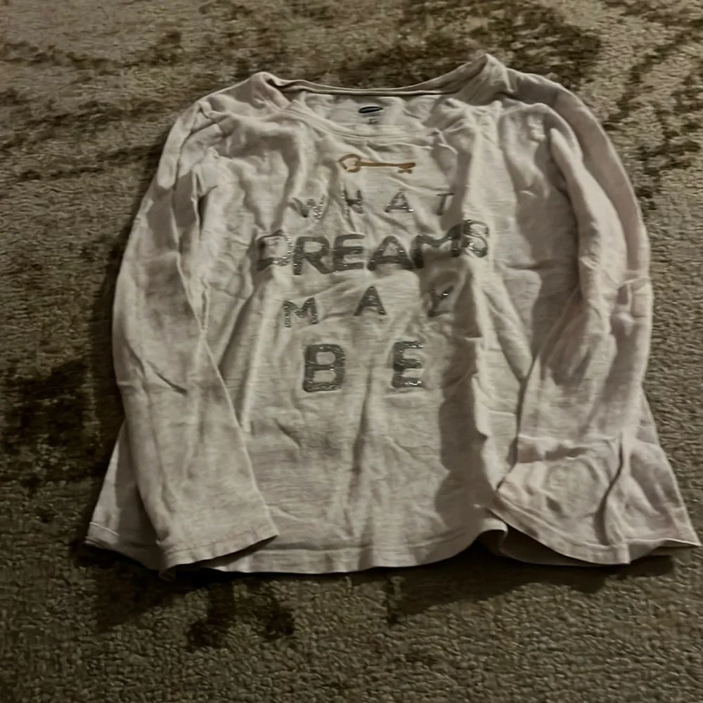 Old navy tshirt